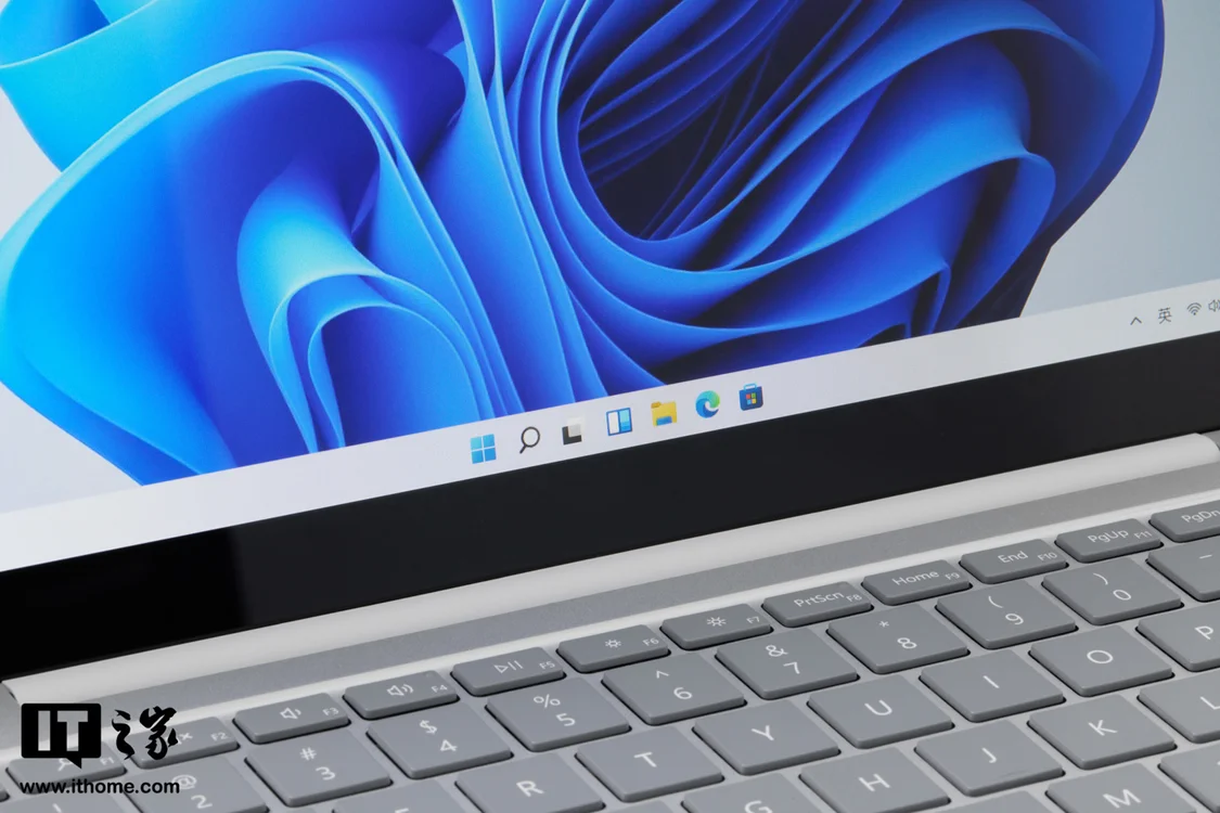 【IT之家开箱】微软SurfaceLaptopGo2亮铂金图赏