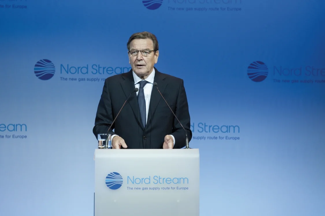 施罗德目前仍担任德俄天然气管道项目“北溪”的股东大会主席