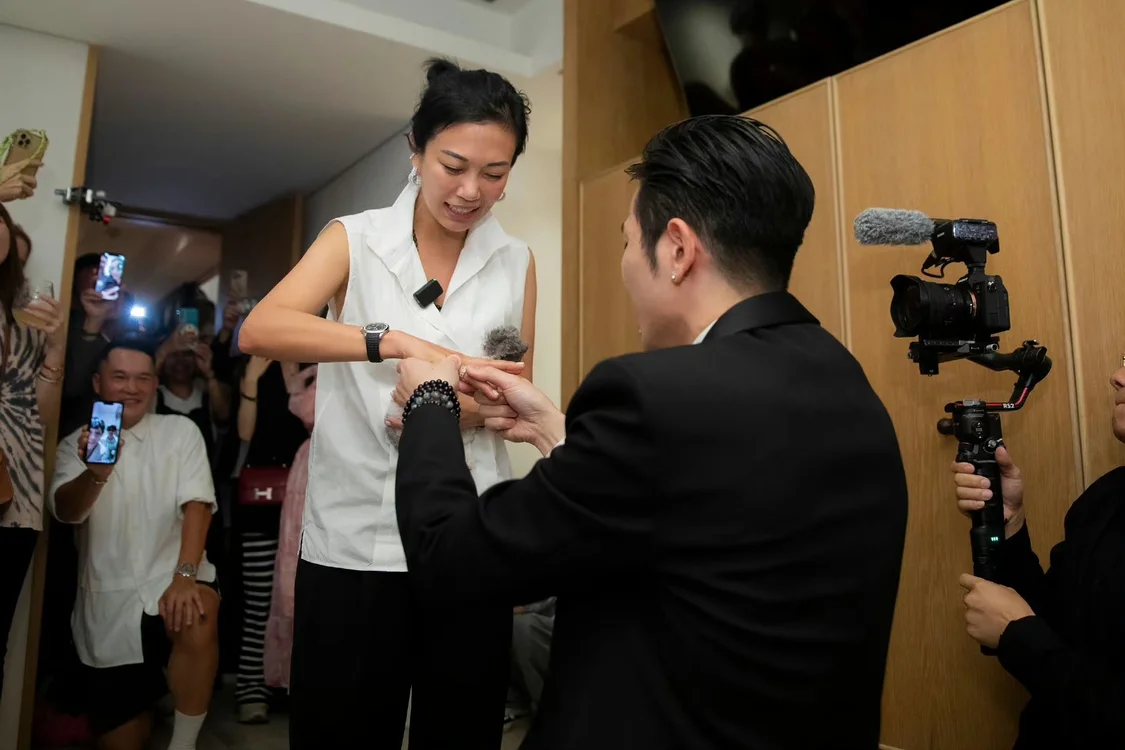 36岁萧敬腾求婚50岁经纪人林有慧成功，感谢其16年的陪伴-萧敬腾已婚