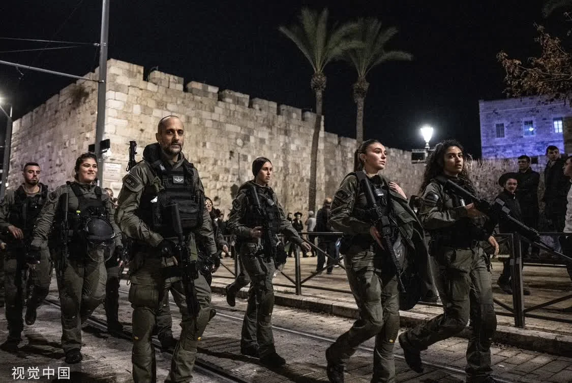 资料图：12月7日，以色列国家警察在耶路撒冷巡逻 图源：视觉中国