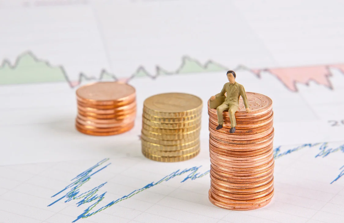 鼎益丰走钢丝：有投资近百万被套牢 仍称等挺过