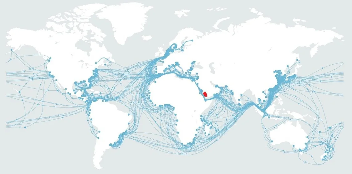 马士基的国际航线地图，标红处为胡塞武装大致控制范围
