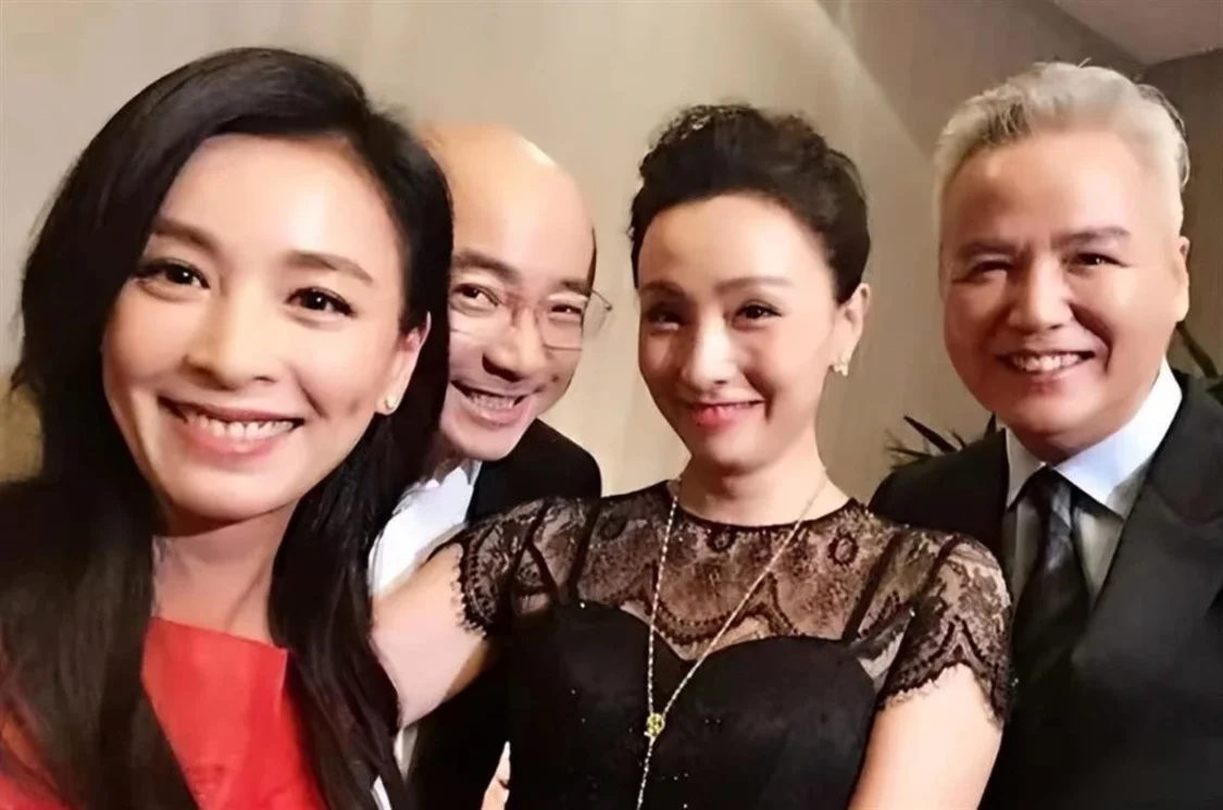 徐峥辟谣“出国转移8.2亿资产被冻结”：工作照被恶意利用（徐峥离职）