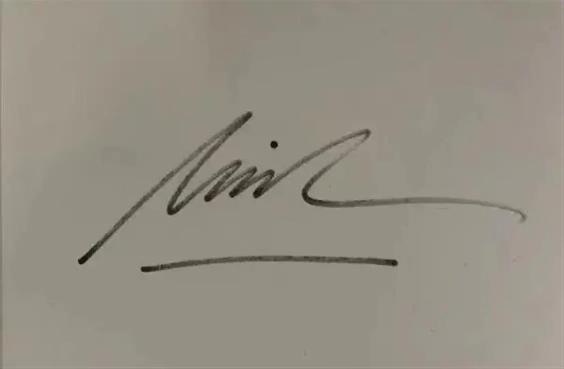 �����е���Ӱǩ����ͼƬ��Դ���˴��볤��΢�Ź��ںţ�