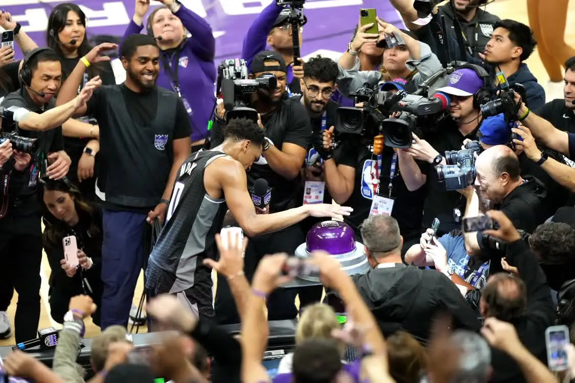 篮球——NBA季后赛：国王胜勇士(2)-nba夏季联赛国王