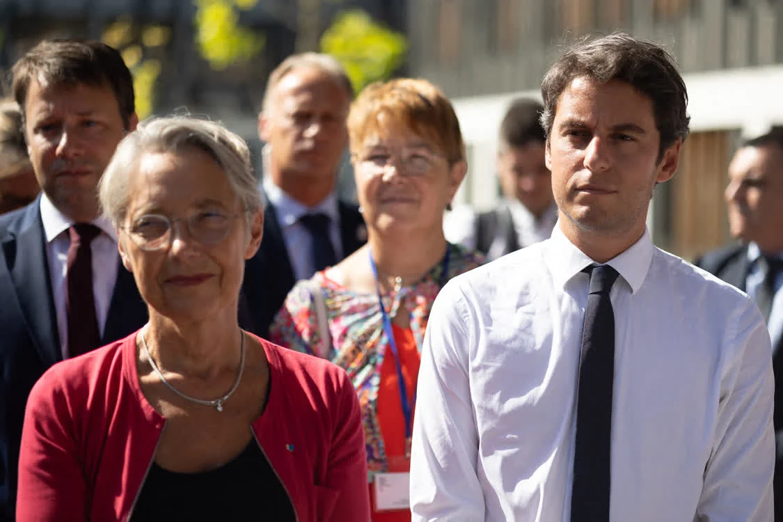 �����ں���������������/����Ӱ��