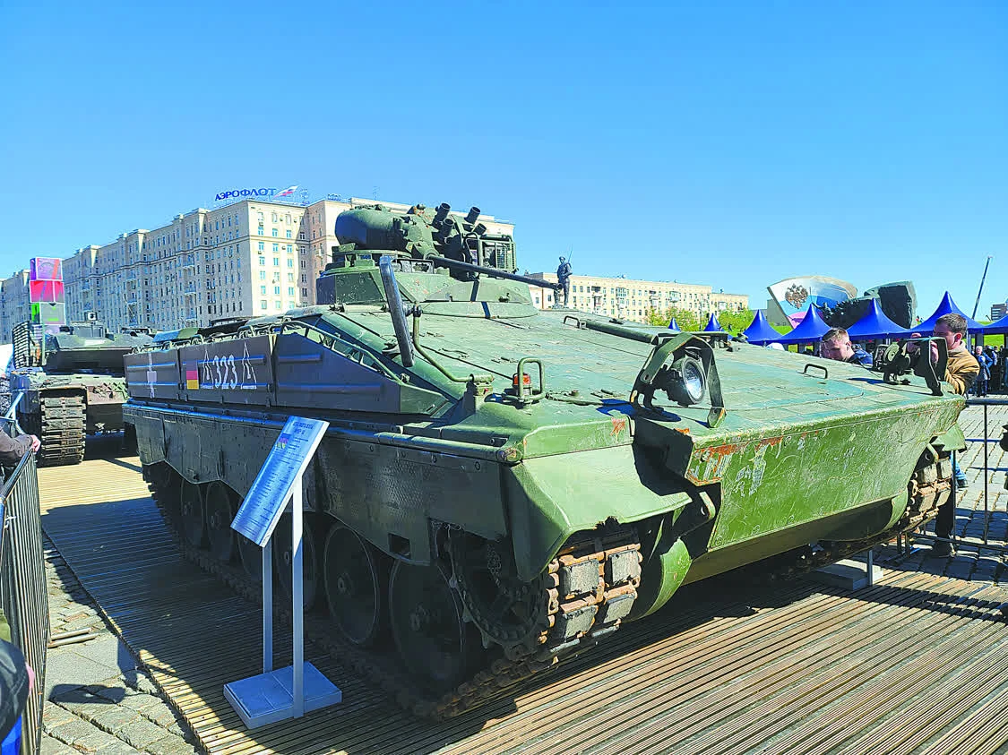探访俄胜利公园缴获武器展,最惨的是这国的装甲车
