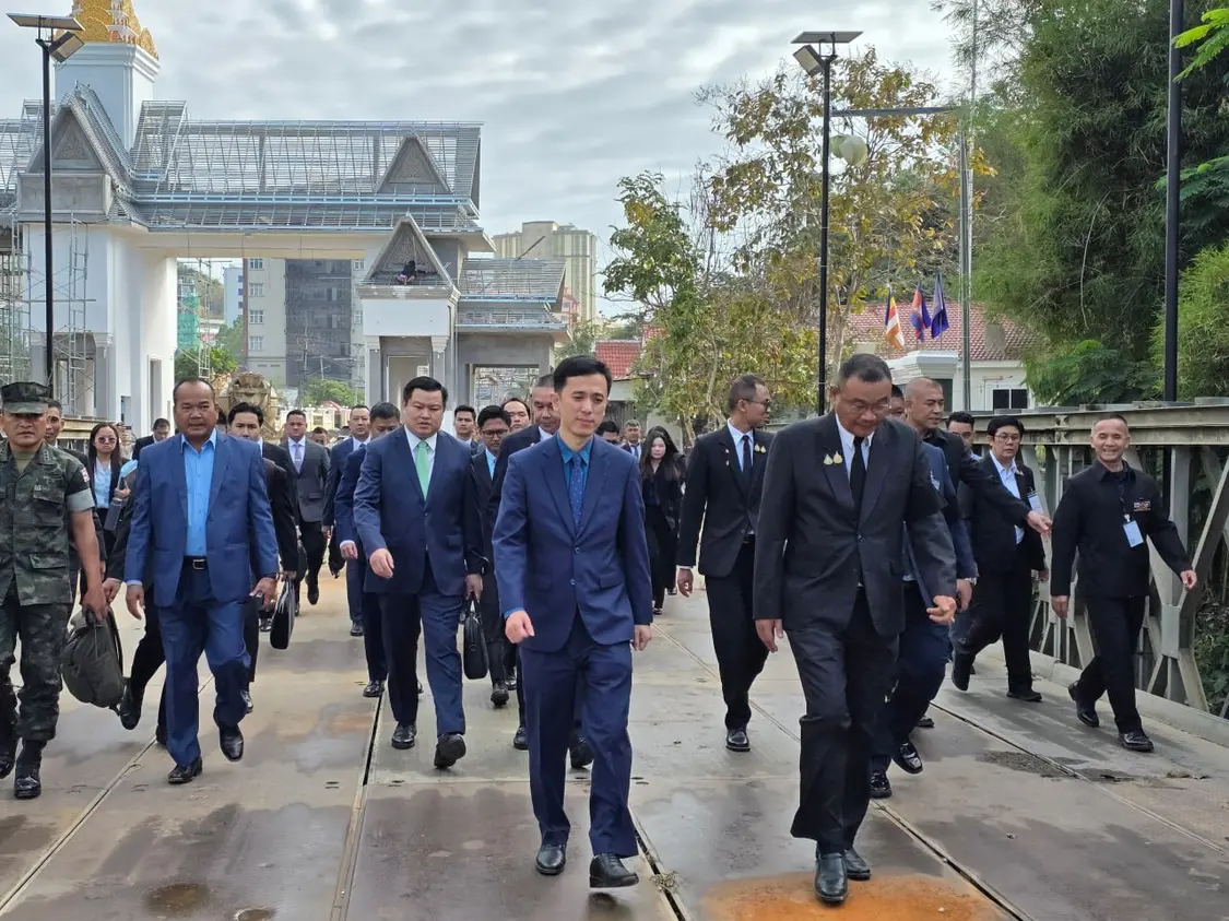 柬泰双方继续在边境举行会议，磋商停火事宜