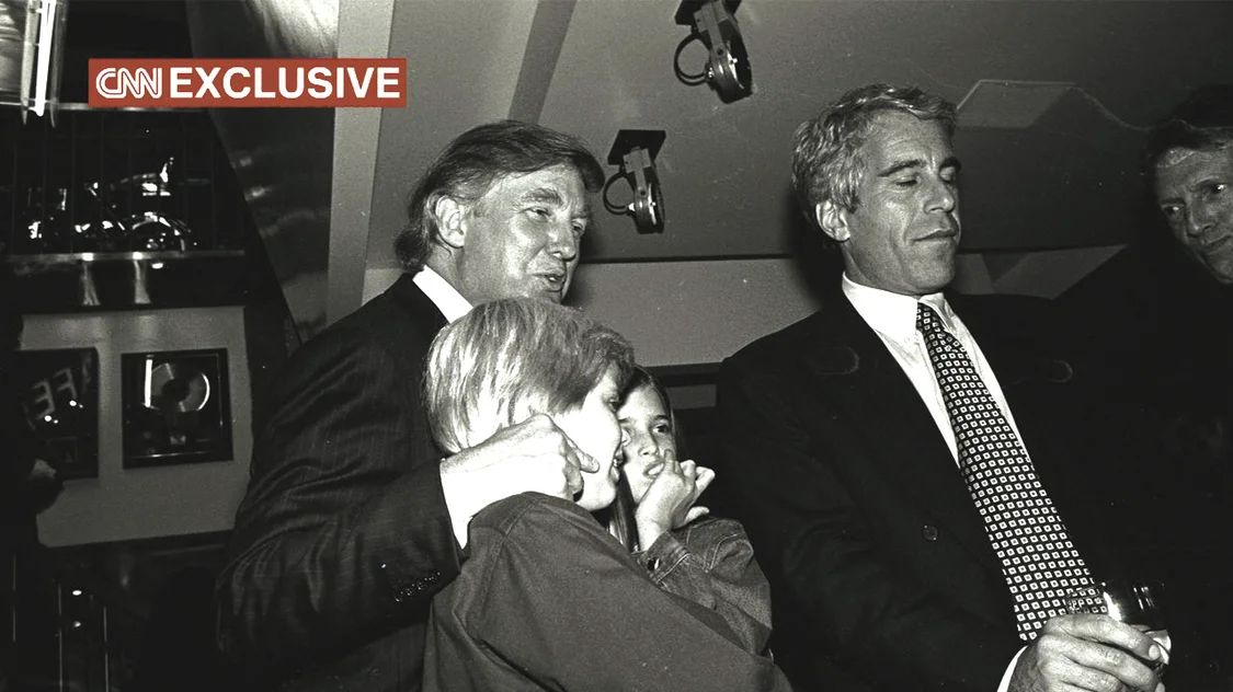 ߵCNN22¶Ƭʾ˹̹һ1993գһһͬϯ