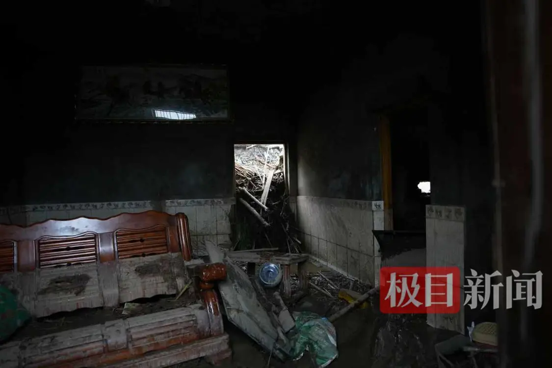 山洪毁村:永川两个村10余人被冲走,一个大家庭5人失联_快讯_第4张_纵横网 山洪毁村:永川两个村10余人被冲走,一个大家庭5人失联_https://www.izongheng.net_快讯_第4张