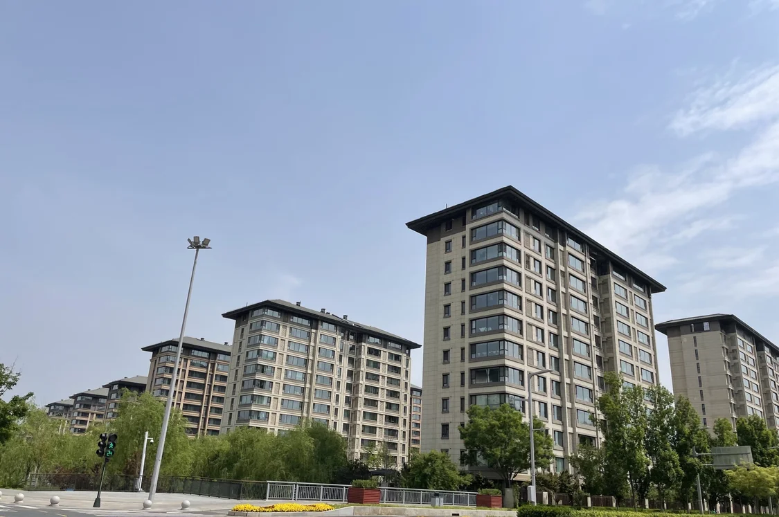 客户排队等讲解、组团看样板间，雄安新区楼市“五一”假期也热闹_https://www.izongheng.net_快讯_第2张
