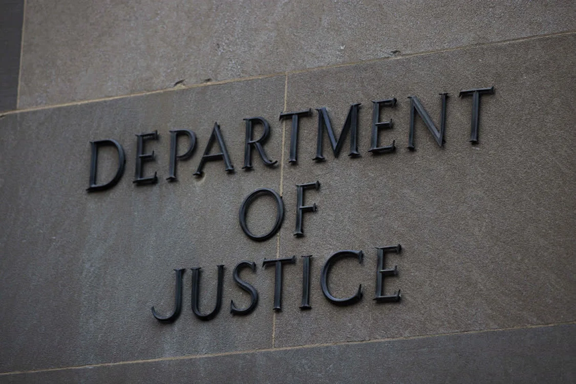 爱泼斯坦案 司法部长被怼 美国会5小时听证吵翻天