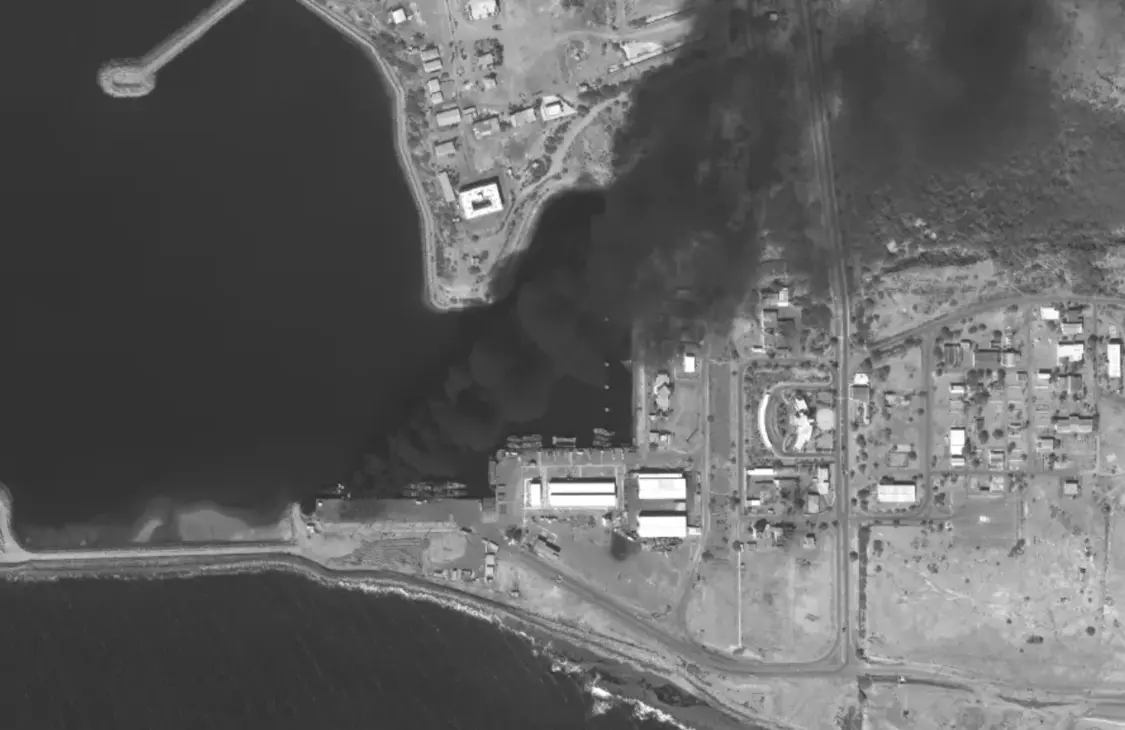 һ�����ʾ�����Ϯ��ð��Ũ�̡� ������ս������վ