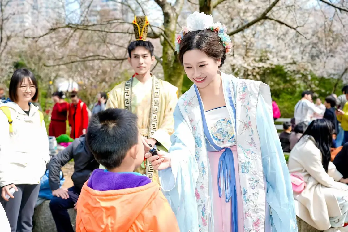 长沙市望月公园3月举办的春日文旅活动现场。新华社发