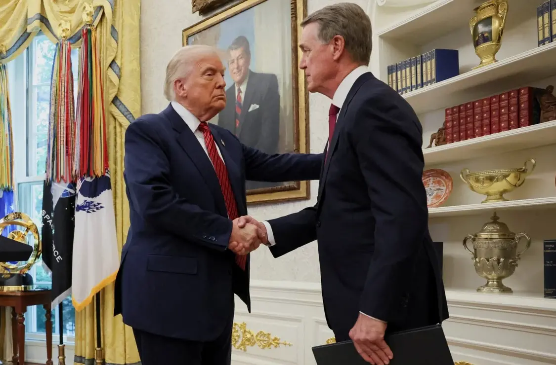 去年5月,特朗普在白宫参加庞德伟就职典礼 白宫网站