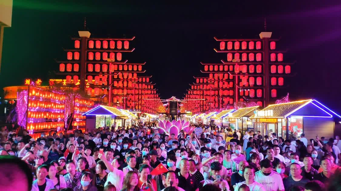 爆红！一天12万人的奔赴 东北小城再出圈