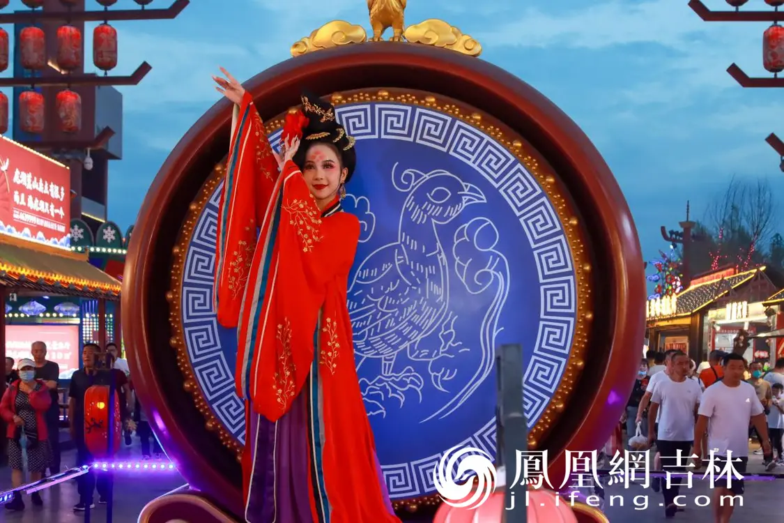 爆红！一天12万人的奔赴 东北小城再出圈