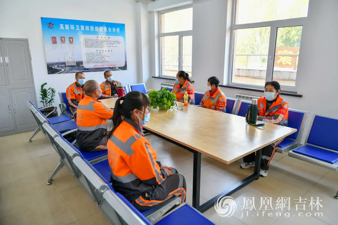 长春高新区茂祥环卫基地环卫工人休息室。凤凰网吉林 梁琪佳摄