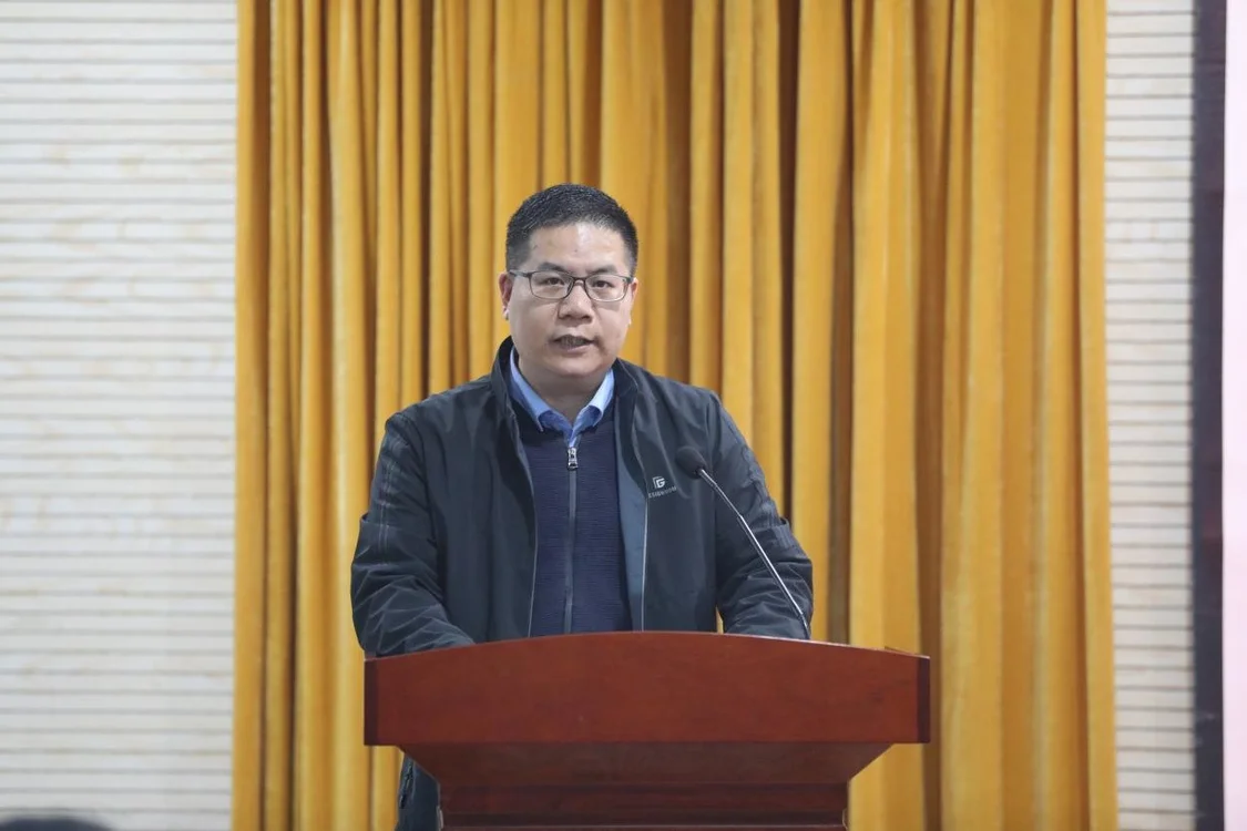 党委宣传部部长王文方宣读活动方案