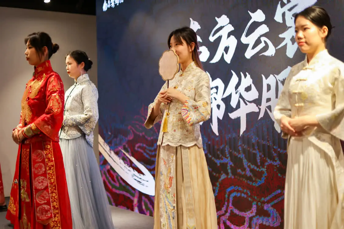 南京云锦研究所品牌价值再升级 让南京云锦成为世界级艺术精品