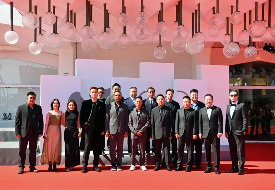 万玛才旦导演作品《雪豹》在第80届威尼斯国际电影节 成功举行世界首映