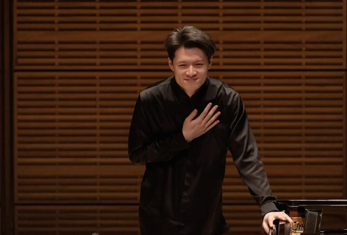 中国00后钢琴家首登卡内基音乐厅 展现指尖的诗意