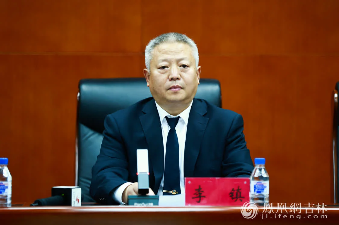 长春市文化广播电视和旅游局产业发展处处长李镇作新闻发布。