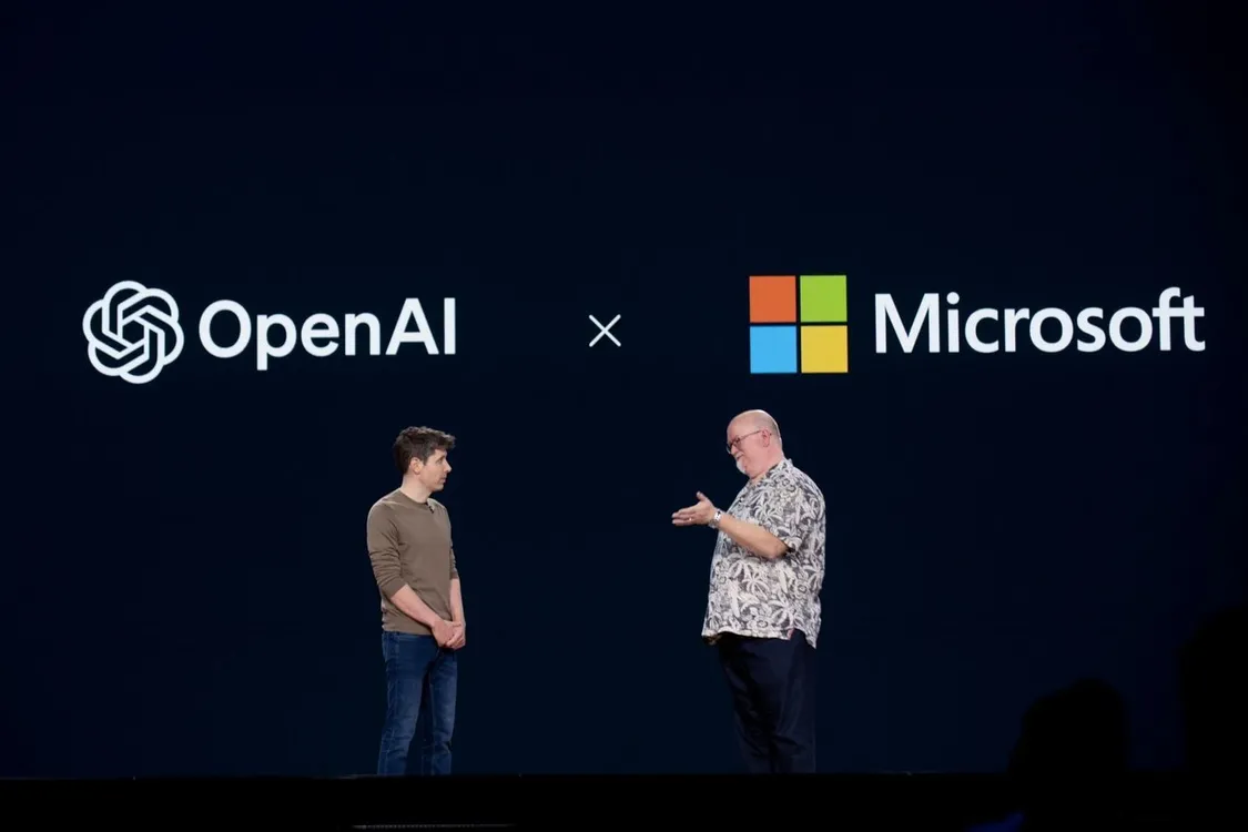 苹果冲击了OpenAI与微软的合作