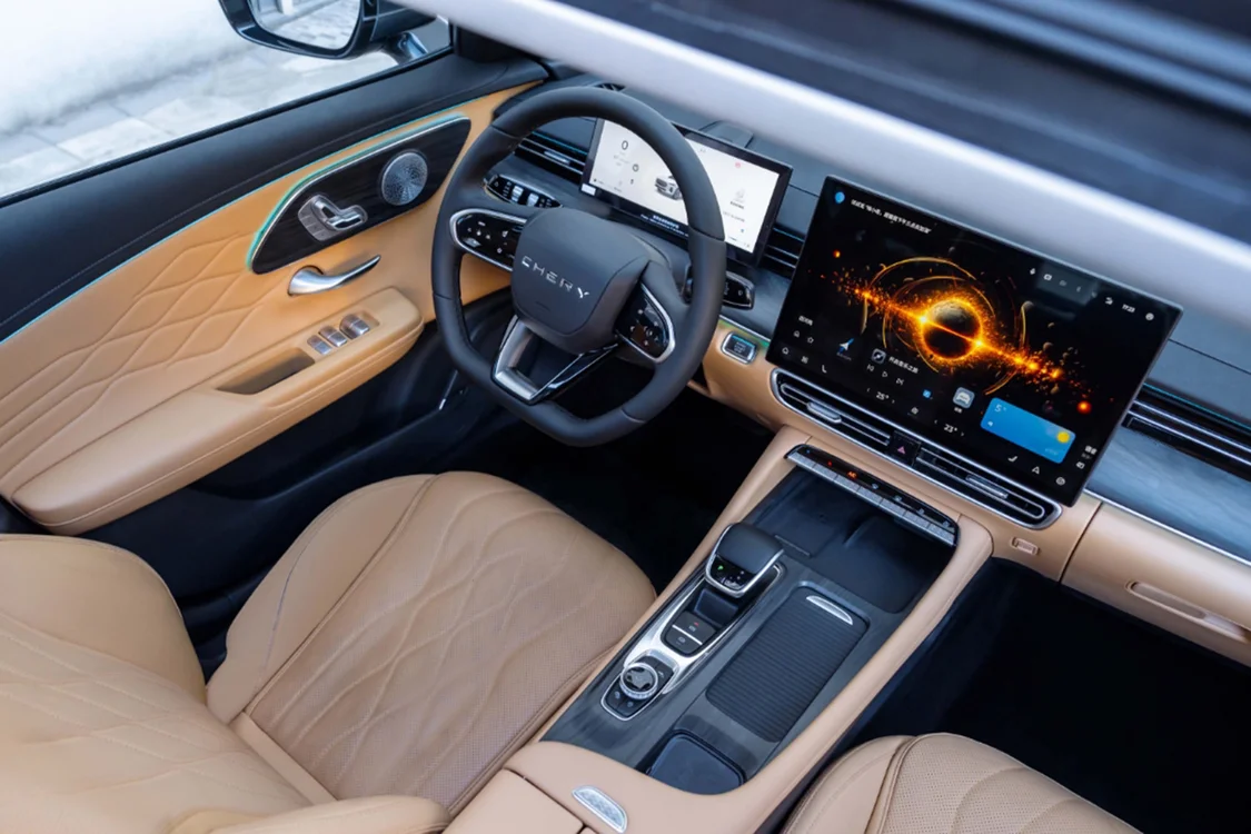 奇瑞艾瑞泽8 PRO开启预售,1.6T车型预售价11.99万元起