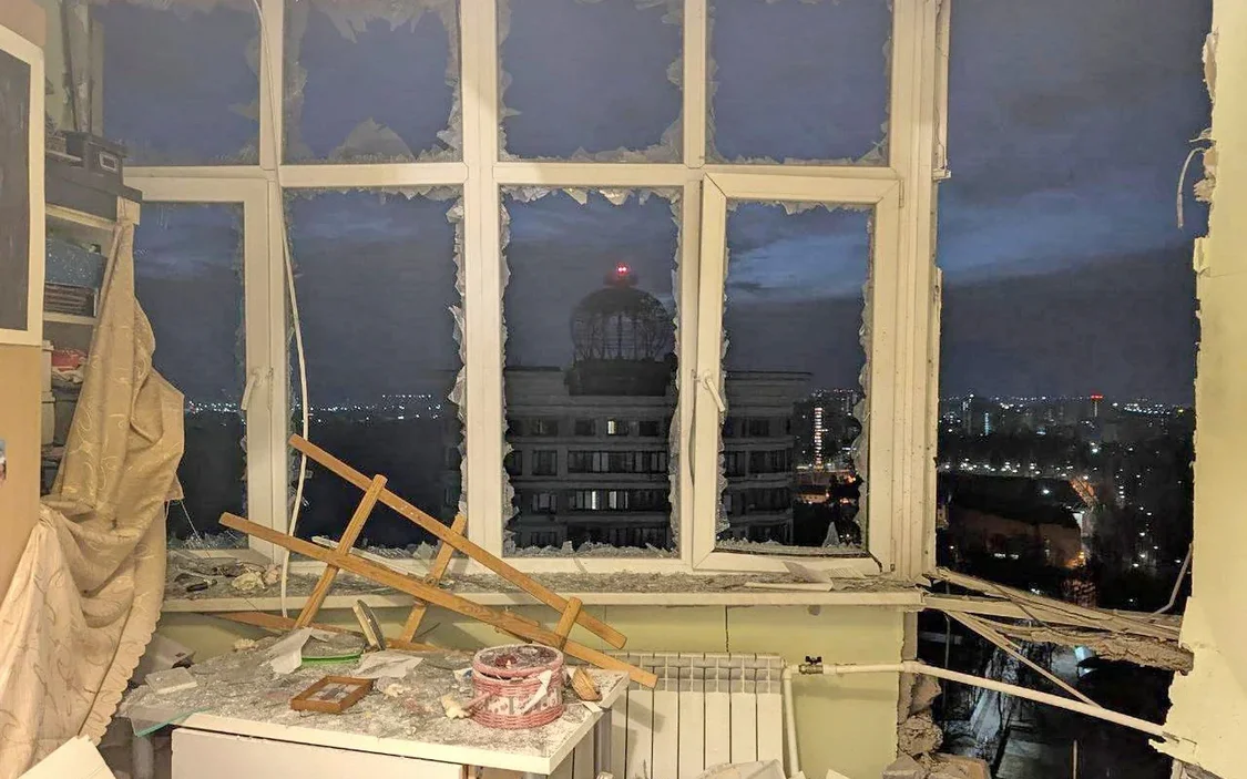 谈判前对莫斯科大规模空袭,英媒:泽连斯基打牌孤注一掷