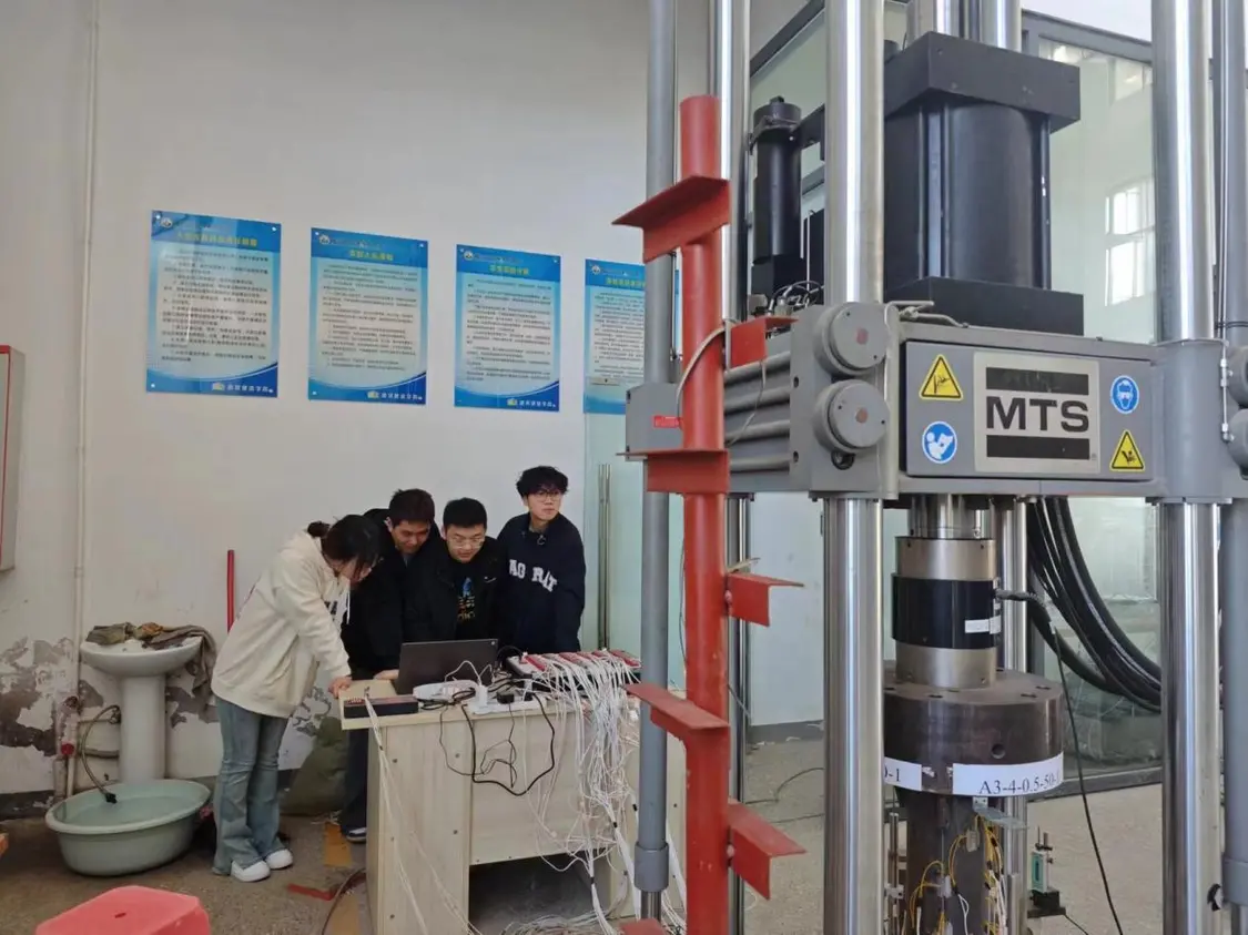 江苏建院卓越工匠班创新成果破解施工难题
