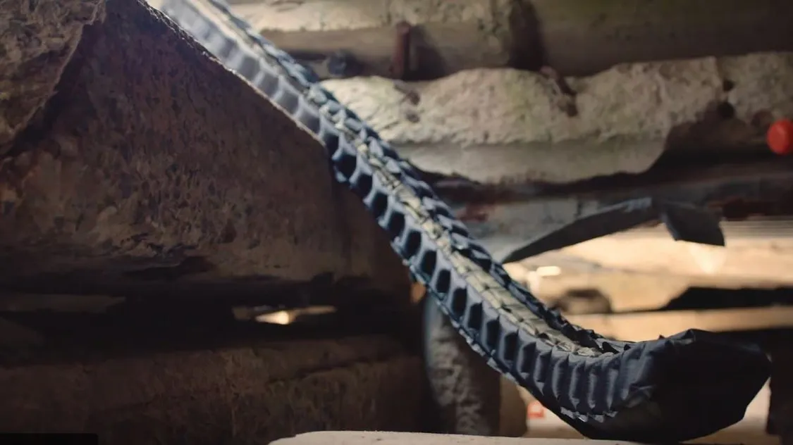 软藤状机器人帮助救援人员寻找幸存者