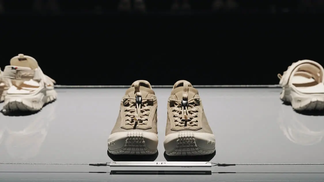 盟可睐MONCLER鞋履携STUDIO ASCENTI登临纽约  启幕「巅峰视界」