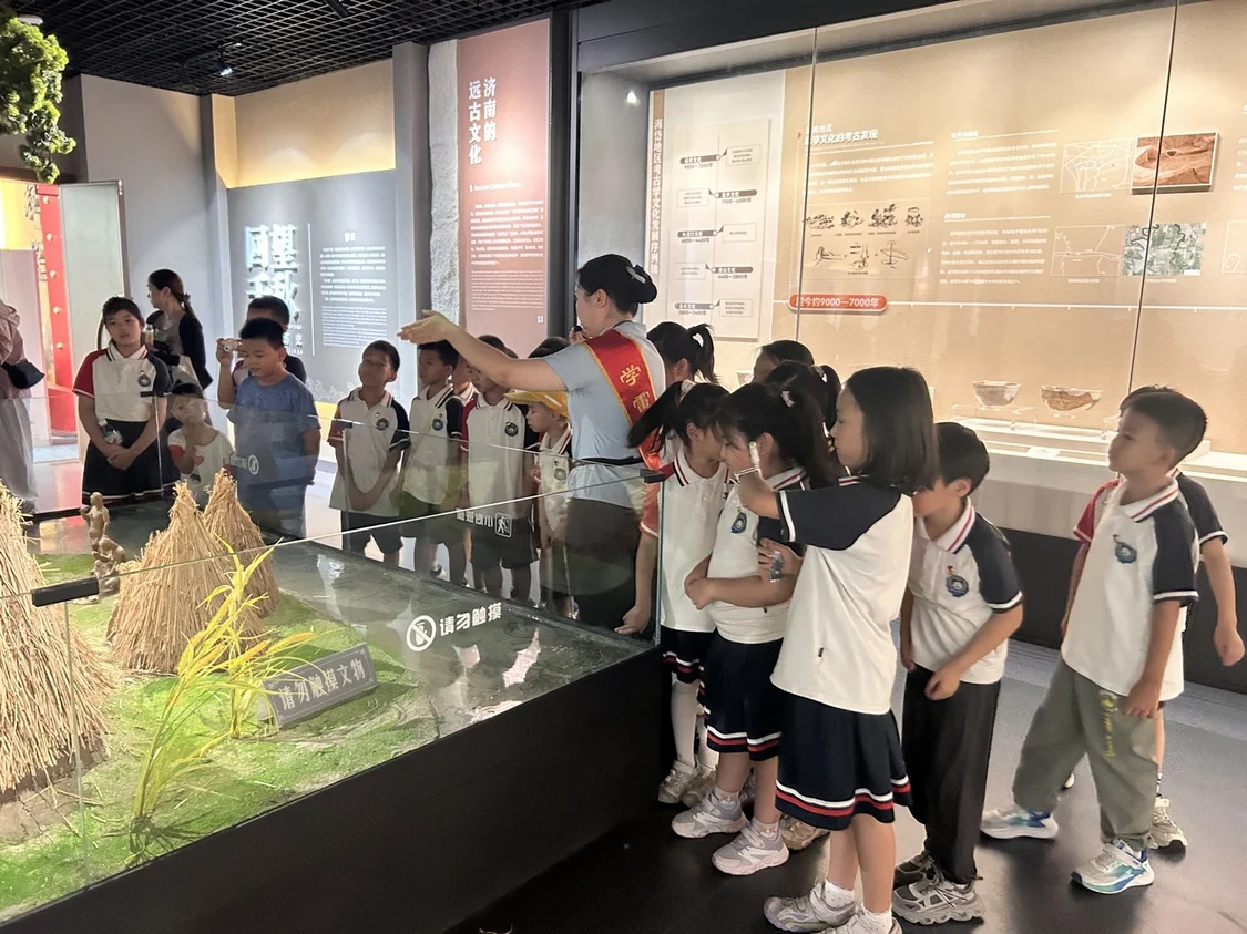 童趣研历史 文脉永相传——济南市舜玉小学二（3）中队走进济南市博物馆