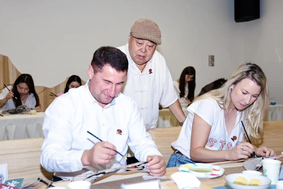 风起长安时·燕影共潮生：与长安雅集共探千年风翎的当代新韵