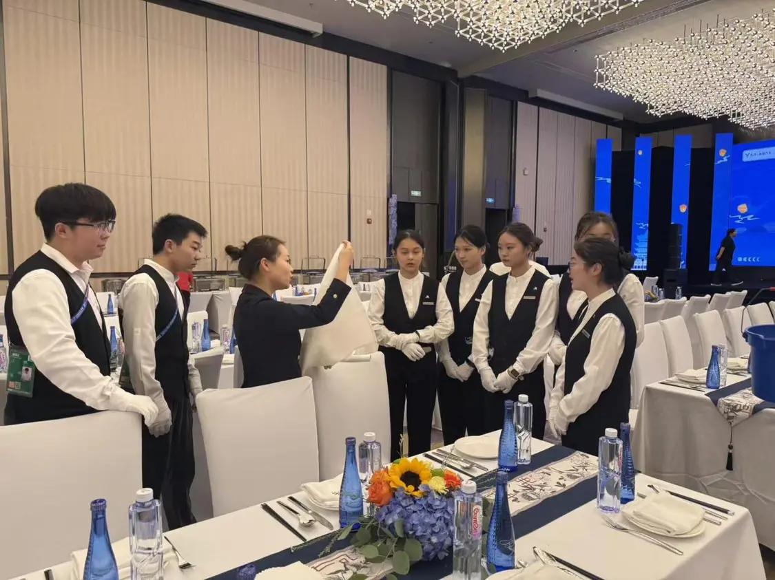 “05后”零差错服务武网！长职&万豪打造国际赛事服务新样本