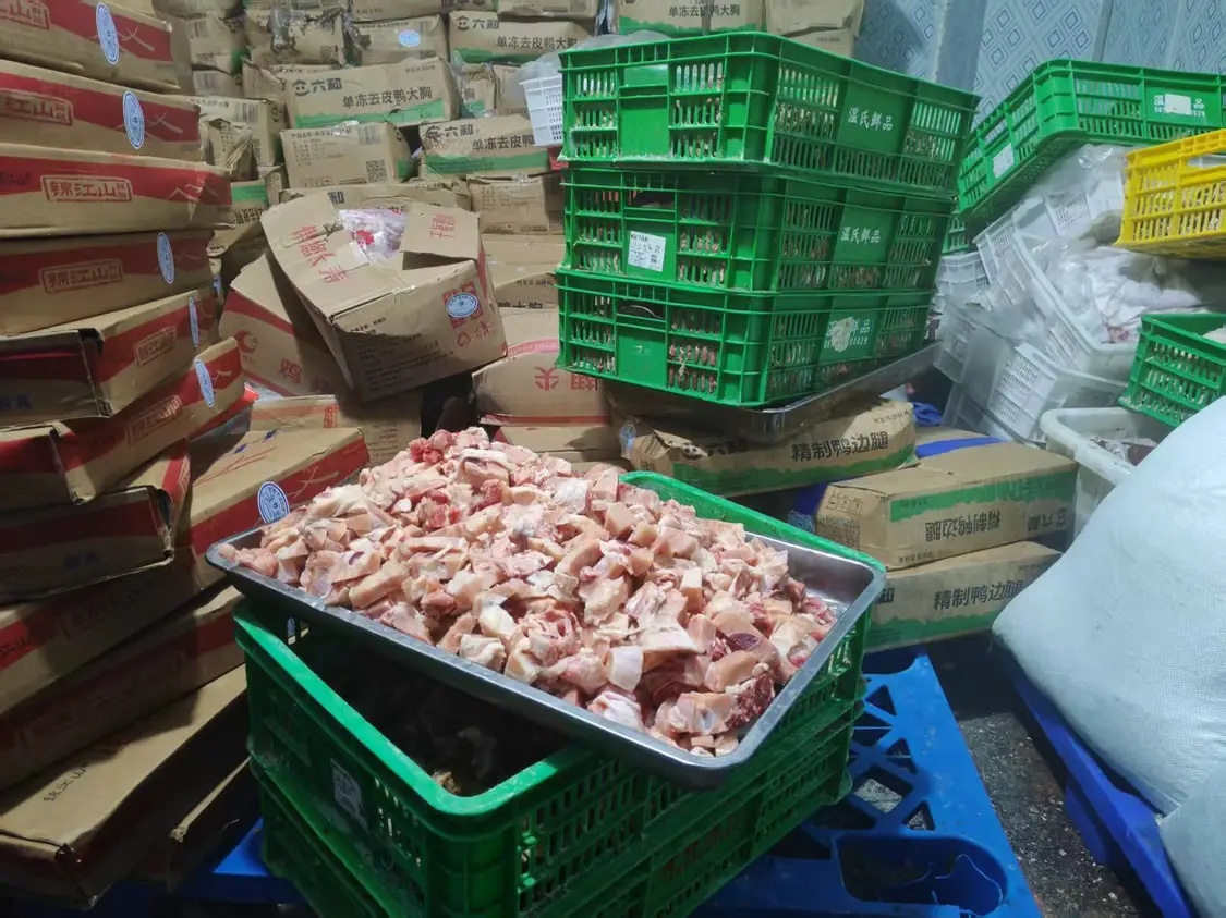实探预制菜生产厂，你点的拼好饭为什么越来越难吃？_https://www.izongheng.net_快讯_第3张