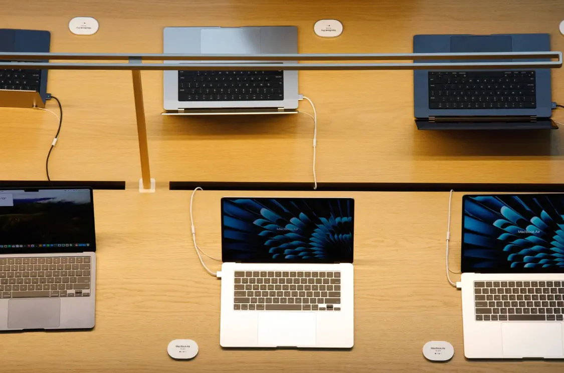 MacBook Air将配备OLED屏