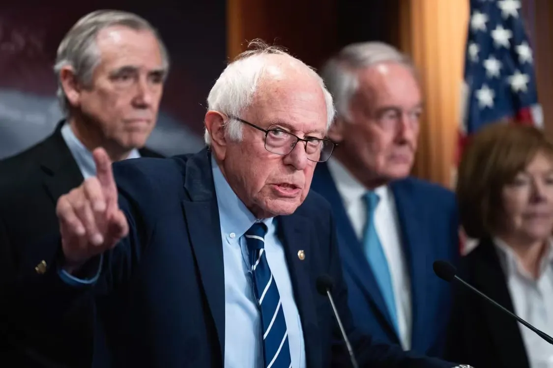 桑德斯呼吁分拆OpenAI