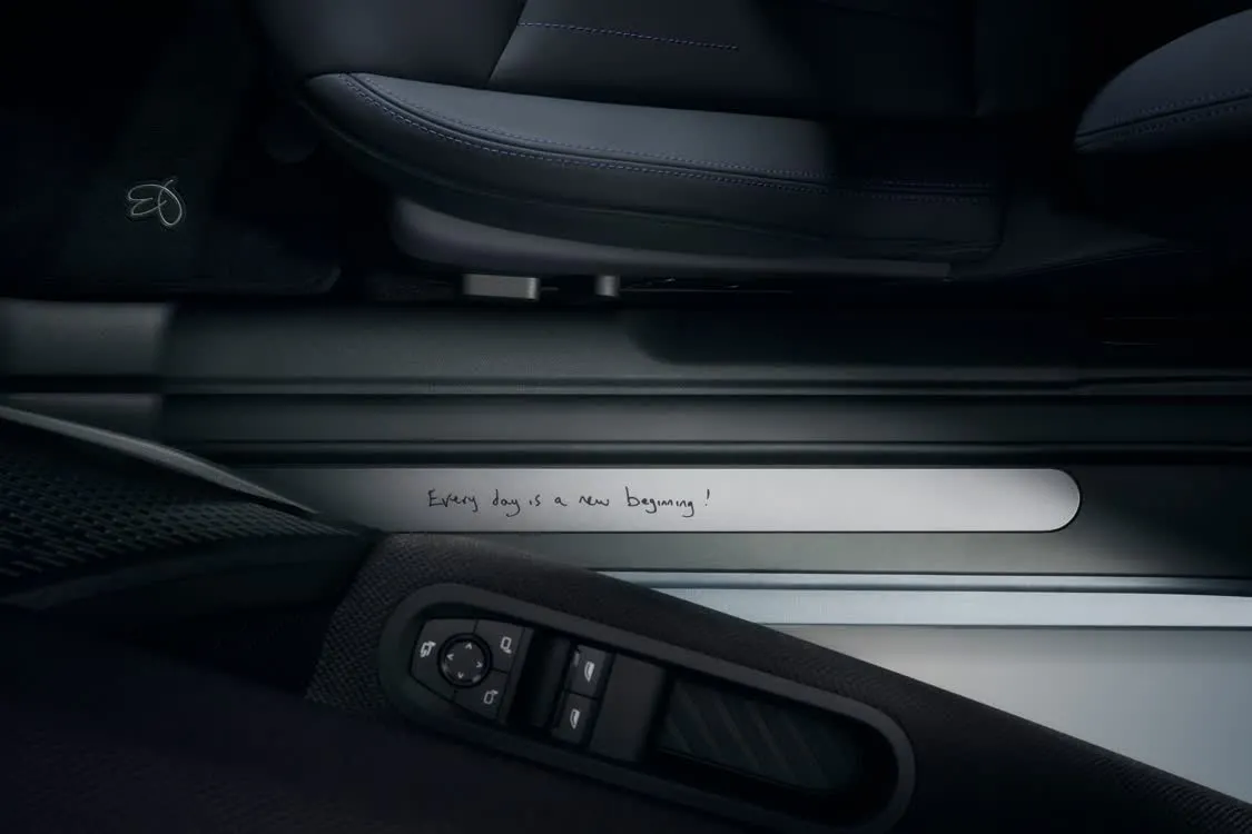 MINI与Paul Smith合作车型完成在华首秀