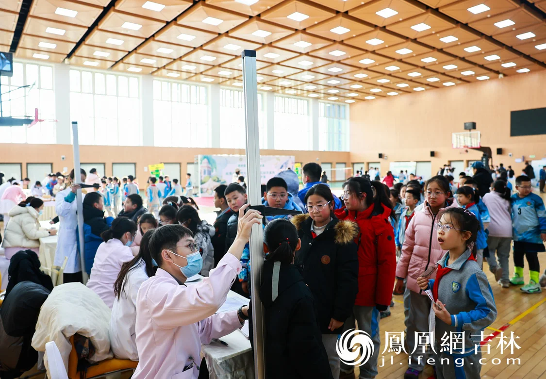 图集丨长春中医药大学附属第三临床医院“健康市集”进校园，沉浸式体验助力文化“破圈”