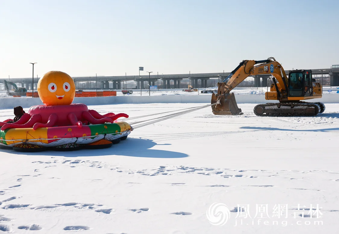 图集丨肆季南河粉雪嘉年华正式开园