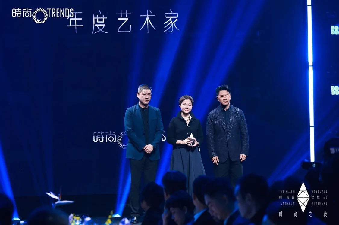 年度藝術家 周力