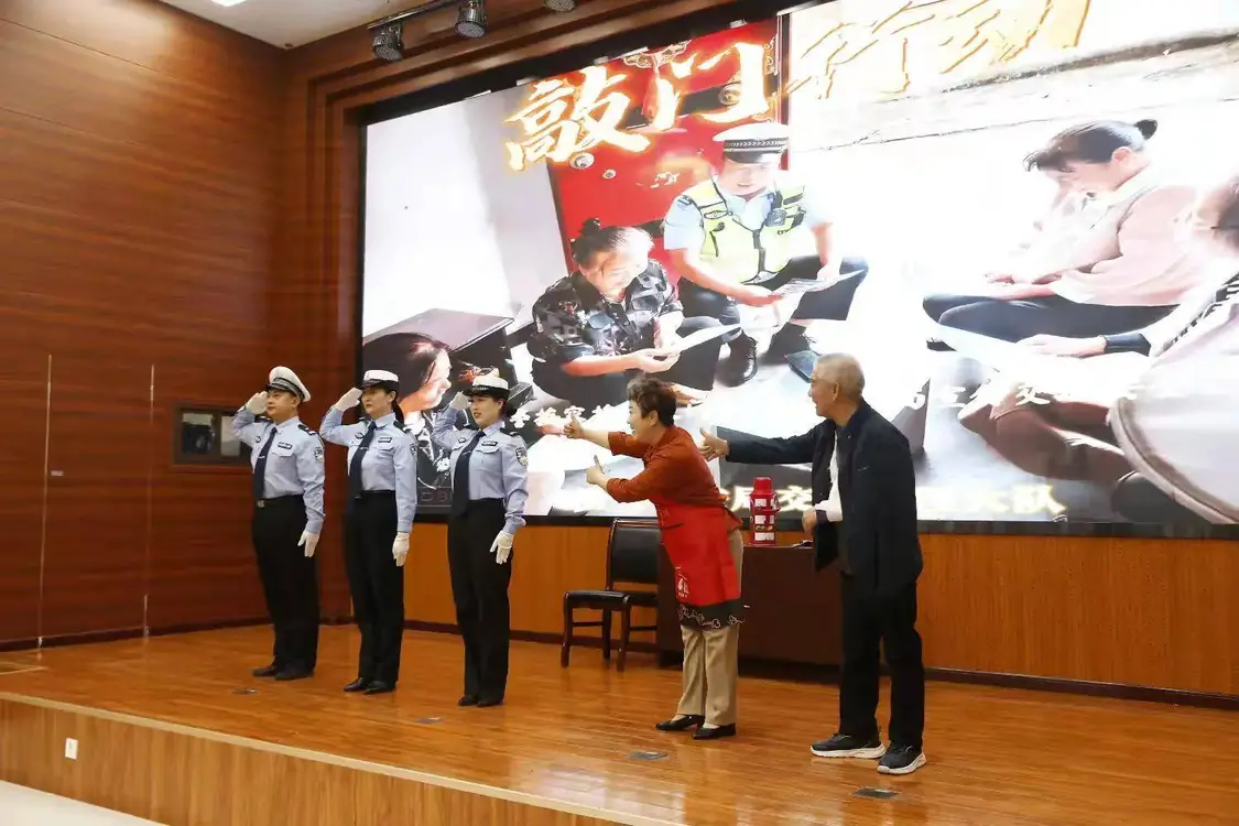 推广“千村宣教”经验 筑牢农村交通安全——宝鸡市召开道路交通安全宣传暨“千村宣教”工作推进会