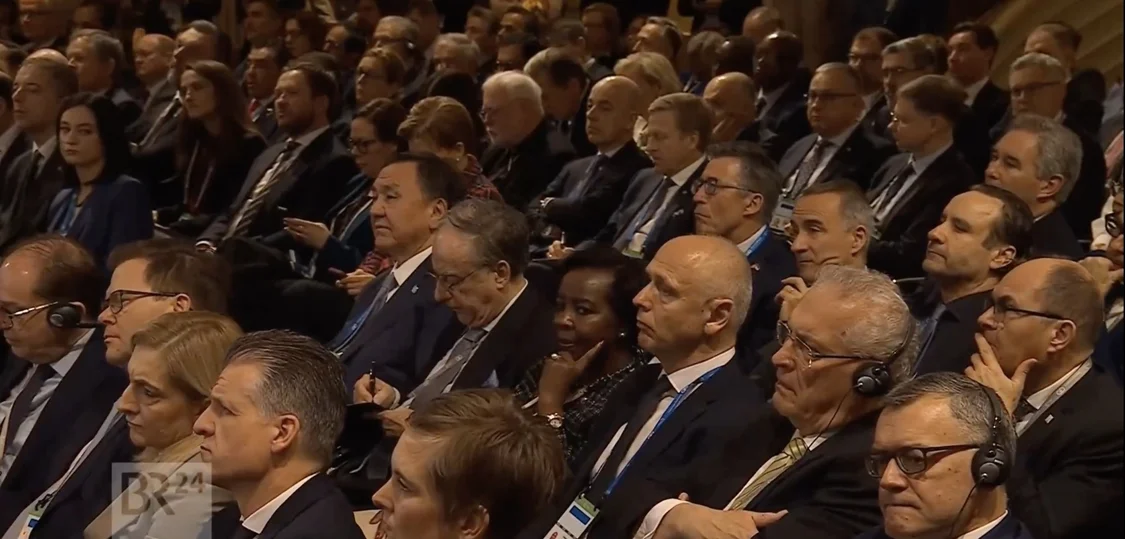 ������ֳ�ح³�Ȱ��ݽ��ơ�������Զ��ŷ�޵ĺ��ӡ�����ŷ��ϵӭ�����ͣ�