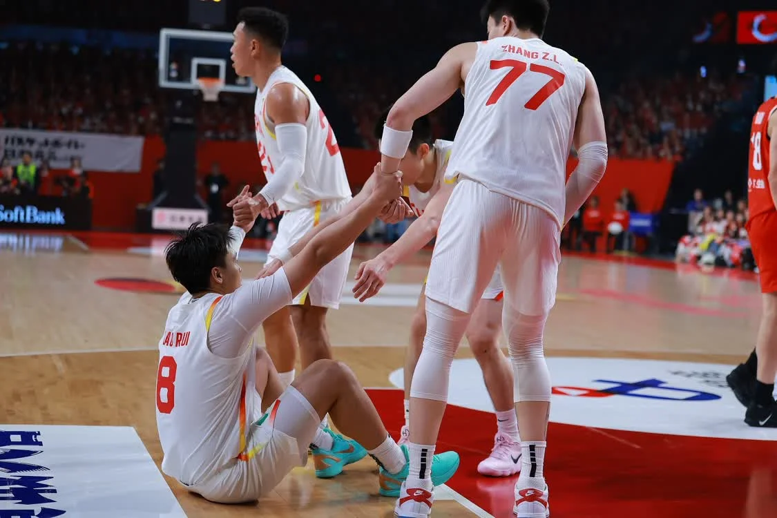 赢日本!15分大逆转!中国男篮拿下生死战