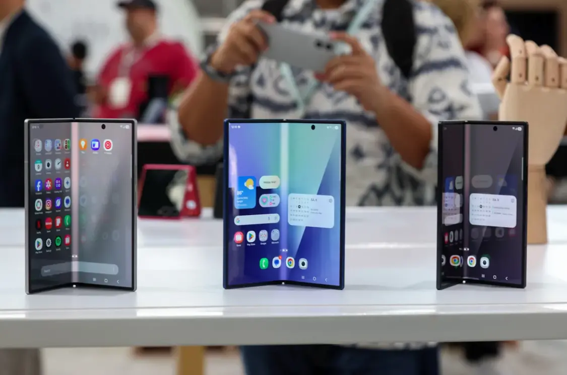 三星Galaxy Z Fold 7的内屏较窄