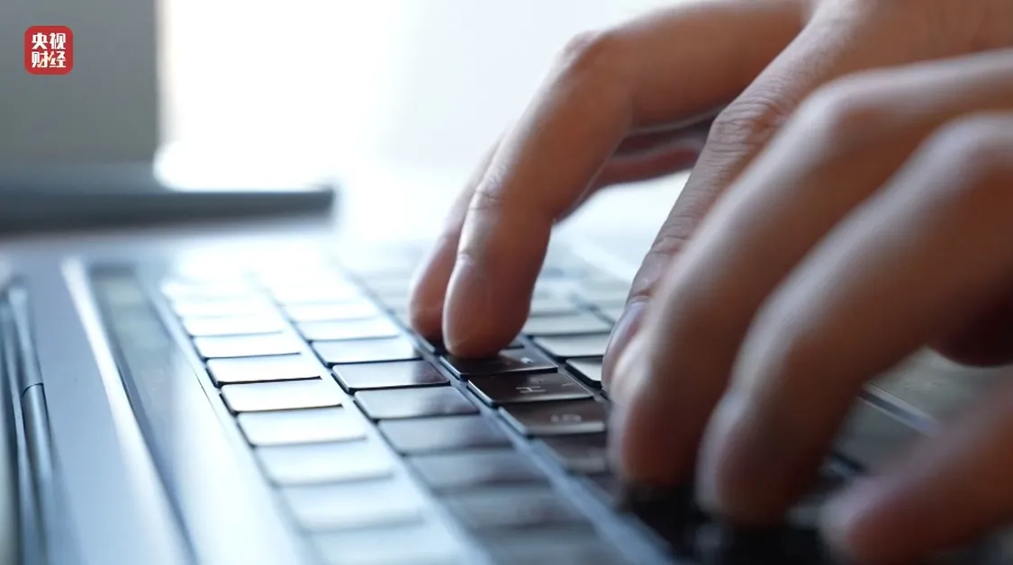 AI大模型遭“投毒”? 给AI“洗脑”已成产业链_快讯_第8张_纵横网 AI大模型遭“投毒”? 给AI“洗脑”已成产业链_https://www.izongheng.net_快讯_第8张