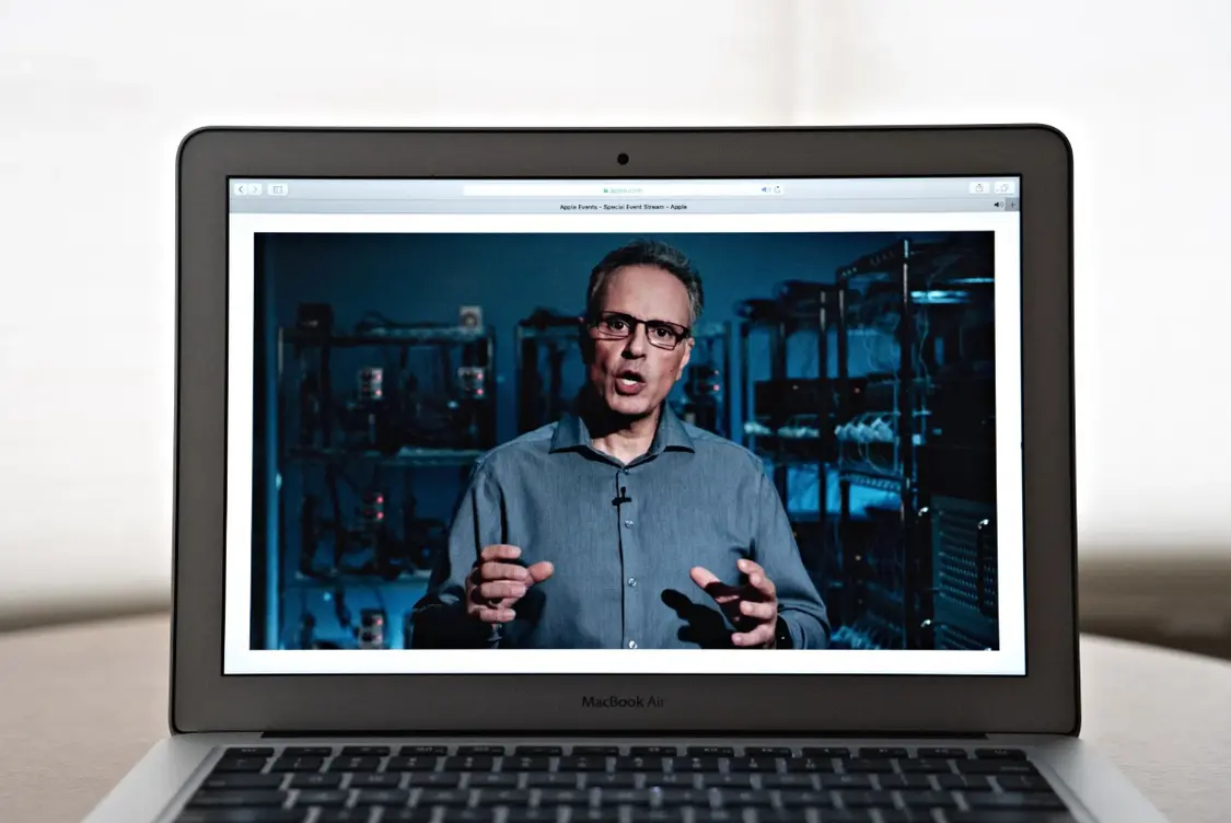 斯鲁吉出任首席硬件官