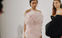 让体积再大些！第一时间窥探 Giambattista Valli 的 2019 春夏高级定制系列